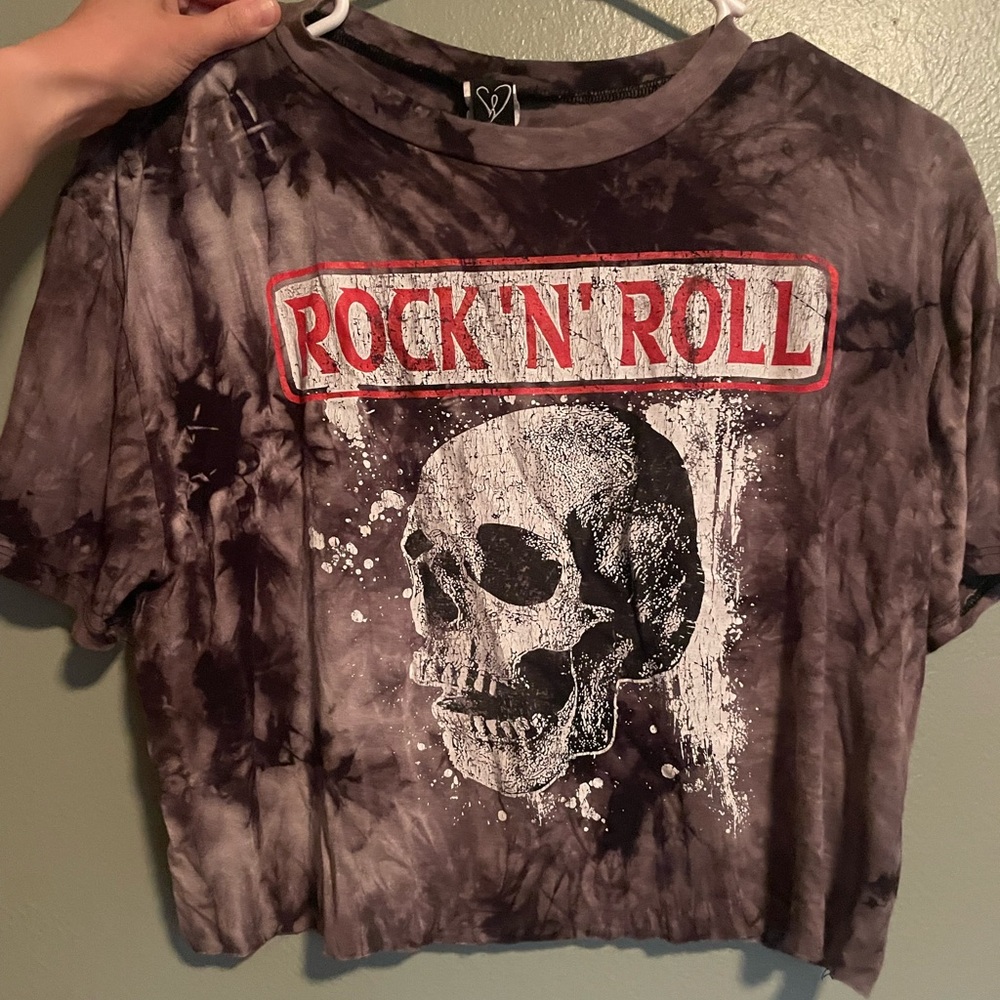 Windsor Rock 'N' Roll Skull Crop Top - Black and Gray
